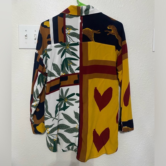 Vintage pattern button- up - Picture 2 of 3